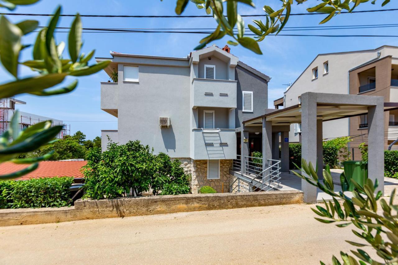 Katina Apartment With Private Pool Zadar Exterior foto